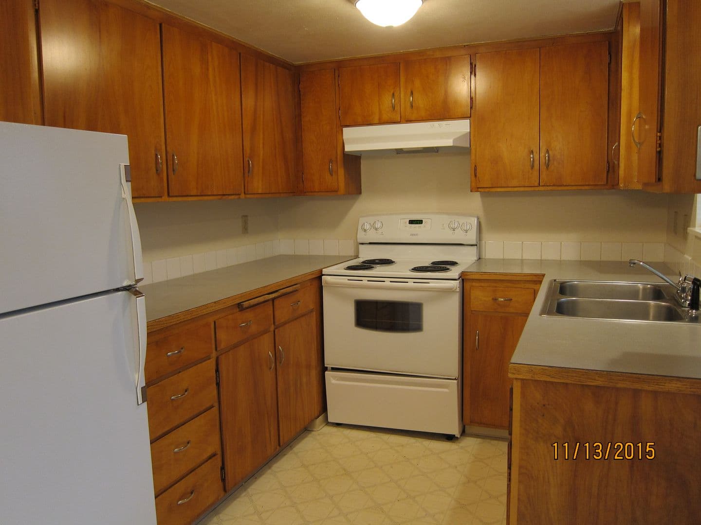 Junction City Apartment: 400 E. 6th Ave.