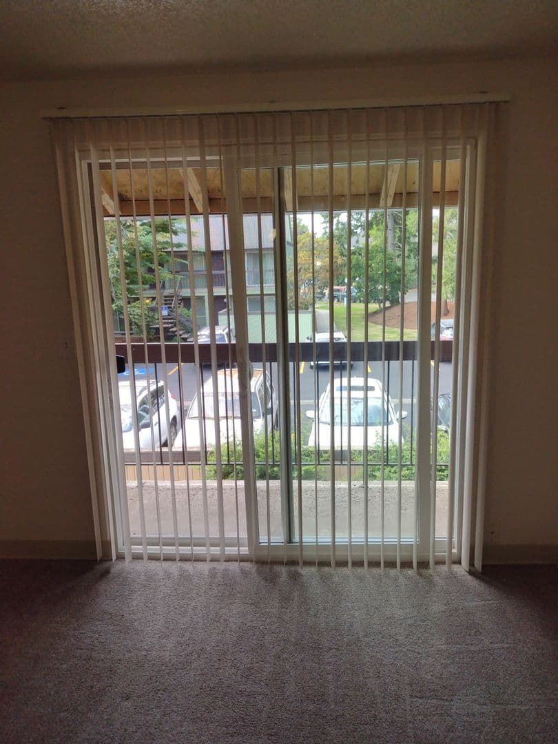 Eugene Apartment: 1475 W. 13th