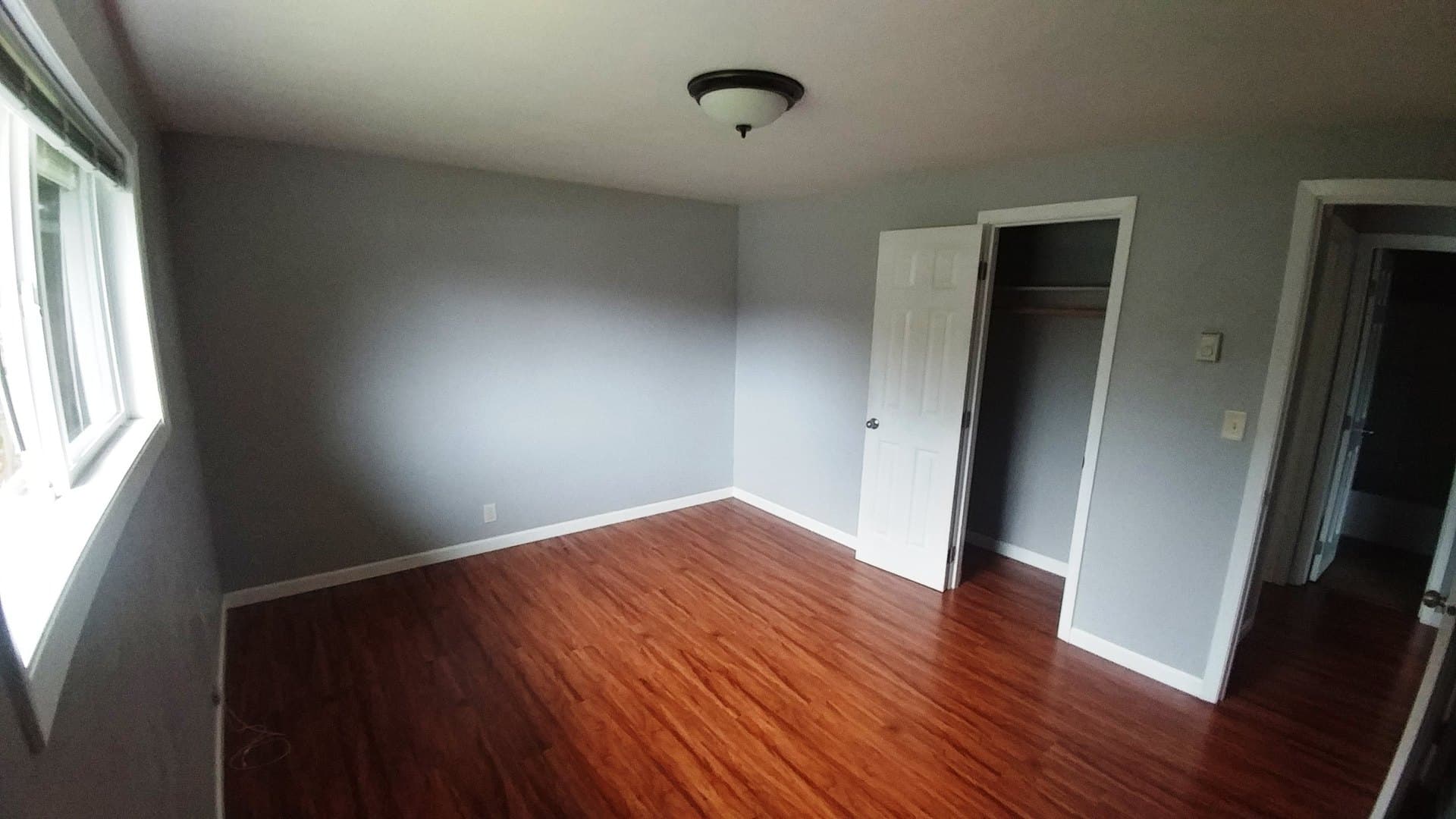 Springfield Apartment: 4662 & 4664 Daisy St.