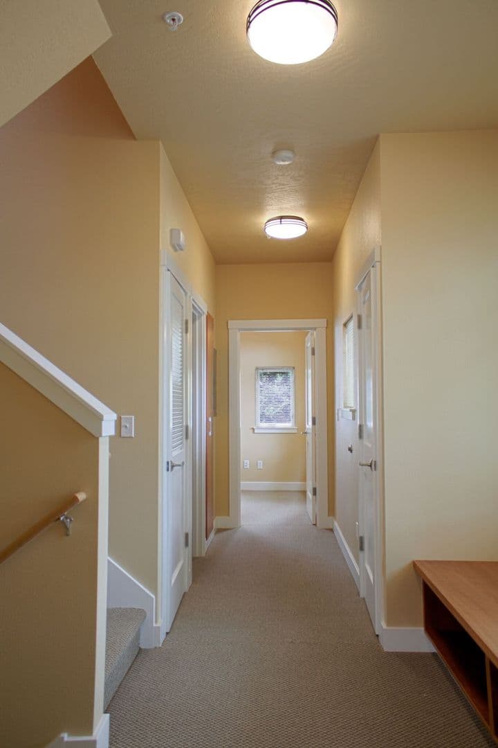Eugene Apartment: 633 E. 14th Ave. 622 E. 13th Alley