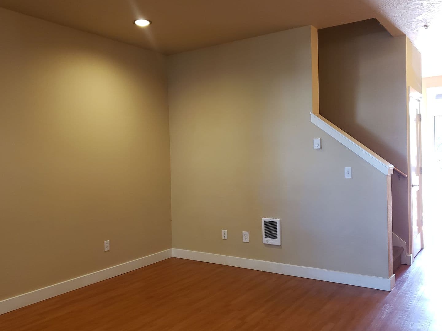 Eugene Apartment: 633 E. 14th Ave. 622 E. 13th Alley