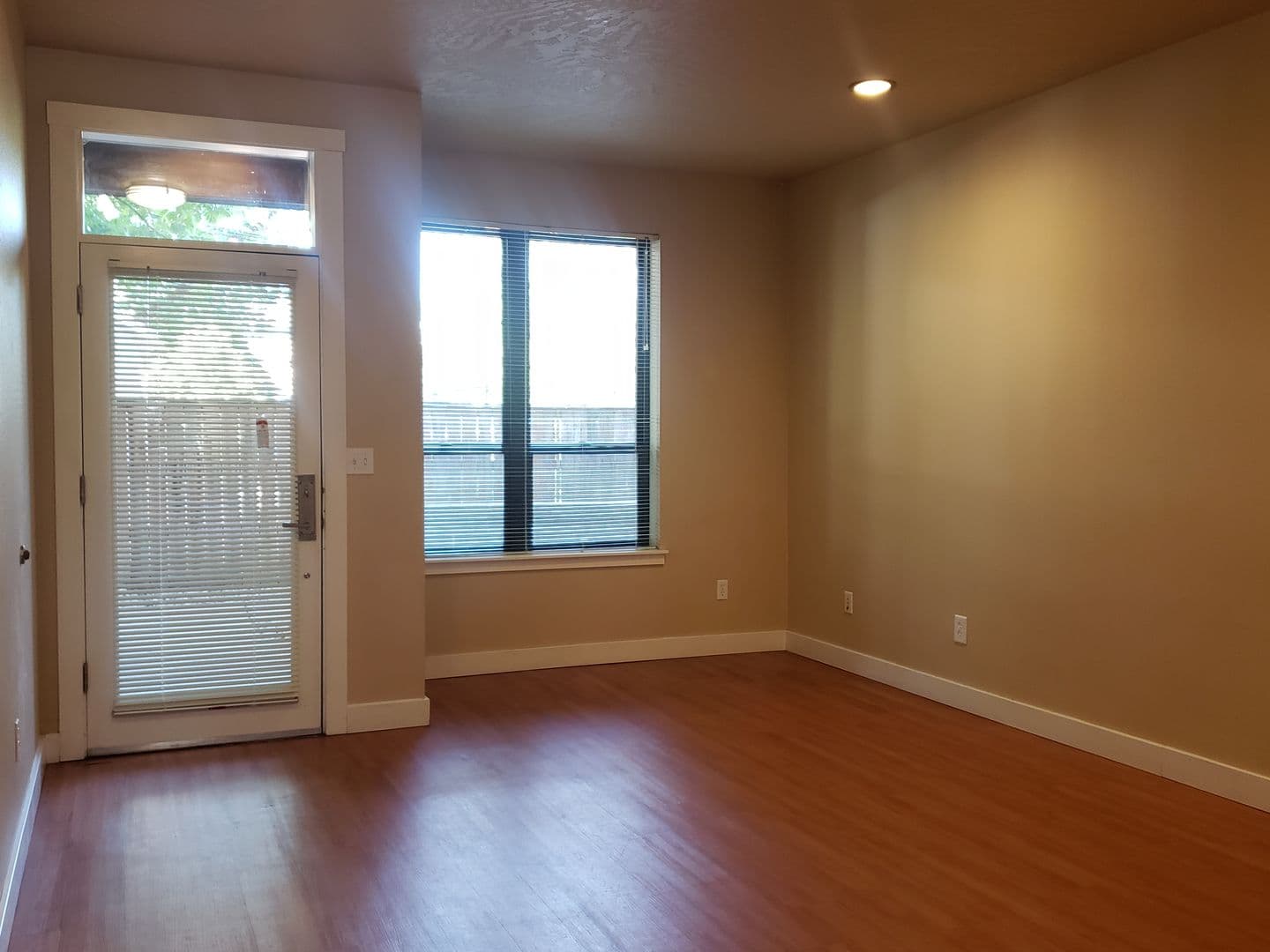 Eugene Apartment: 633 E. 14th Ave. 622 E. 13th Alley