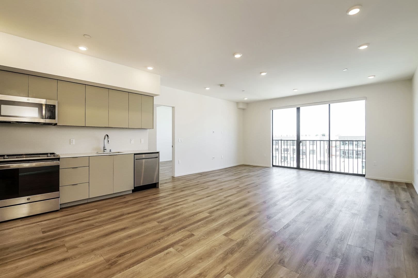 Los Angeles Apartment: 521 N. Gramercy Pl.