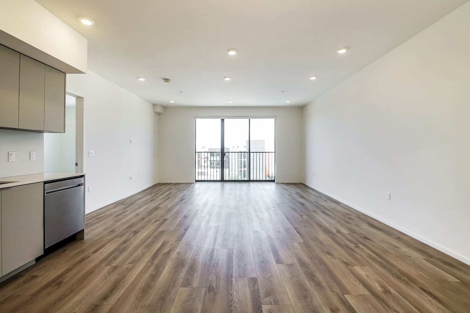 Los Angeles Apartment: 521 N. Gramercy Pl.