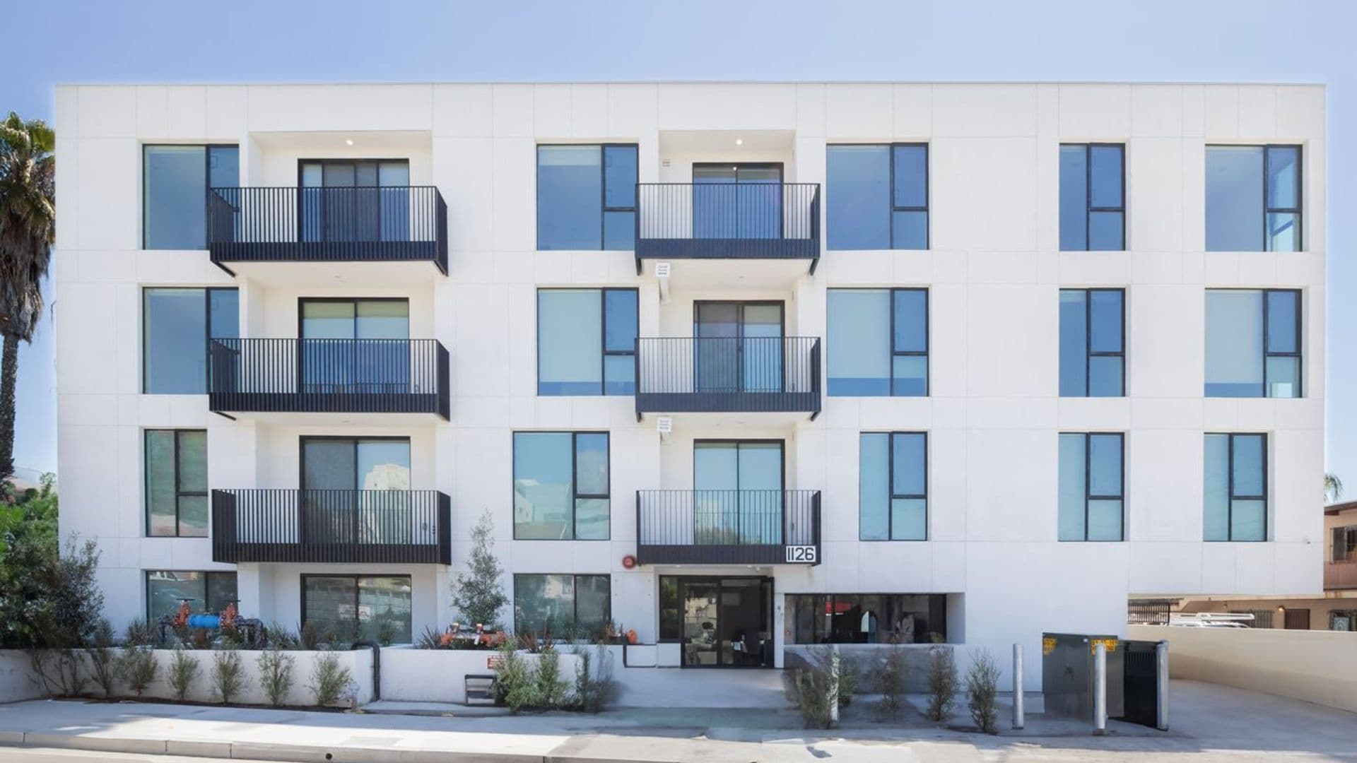 Los Angeles Apartment: 1126 Cornwell St.