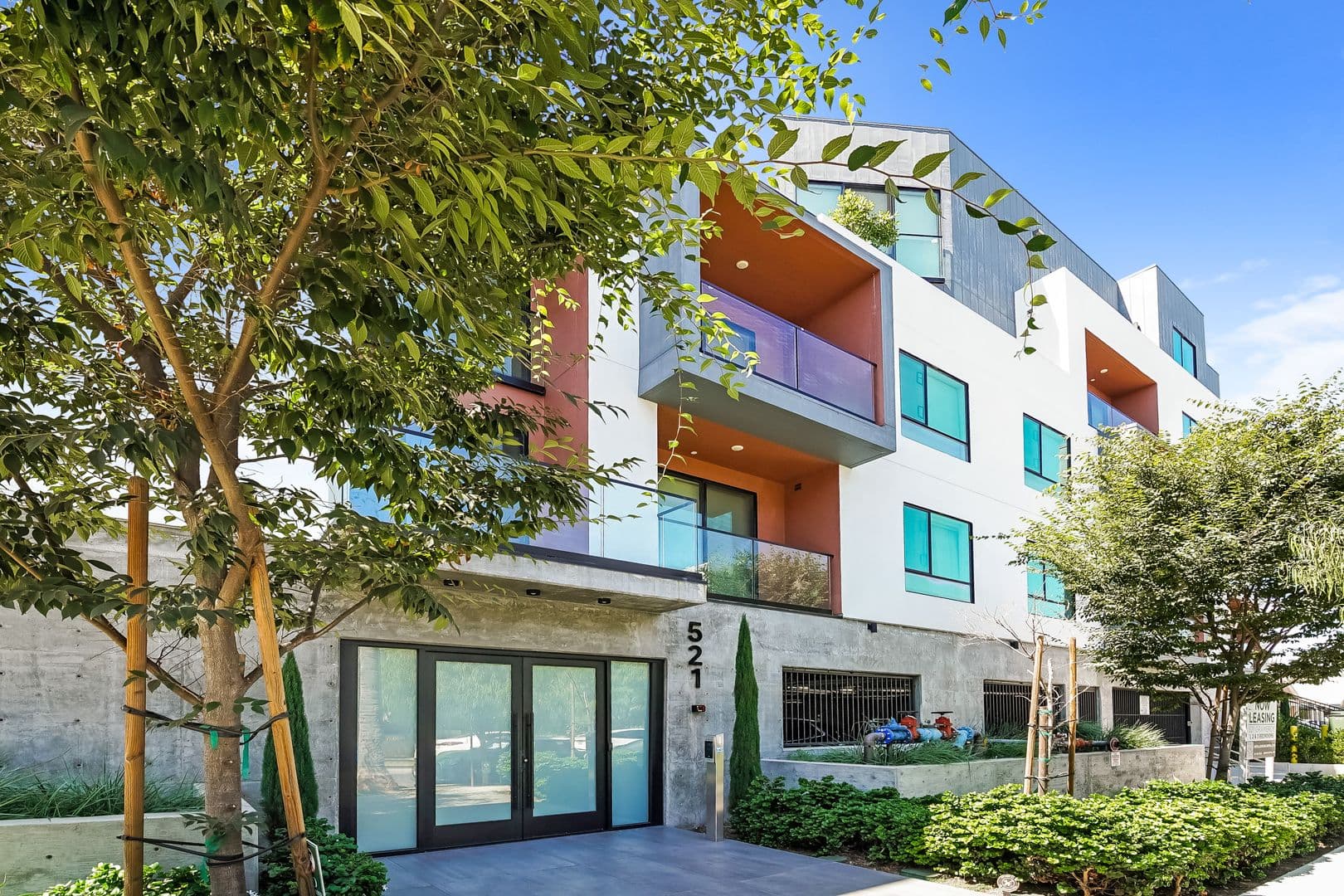 Los Angeles Apartment: 521 N. Gramercy Pl.
