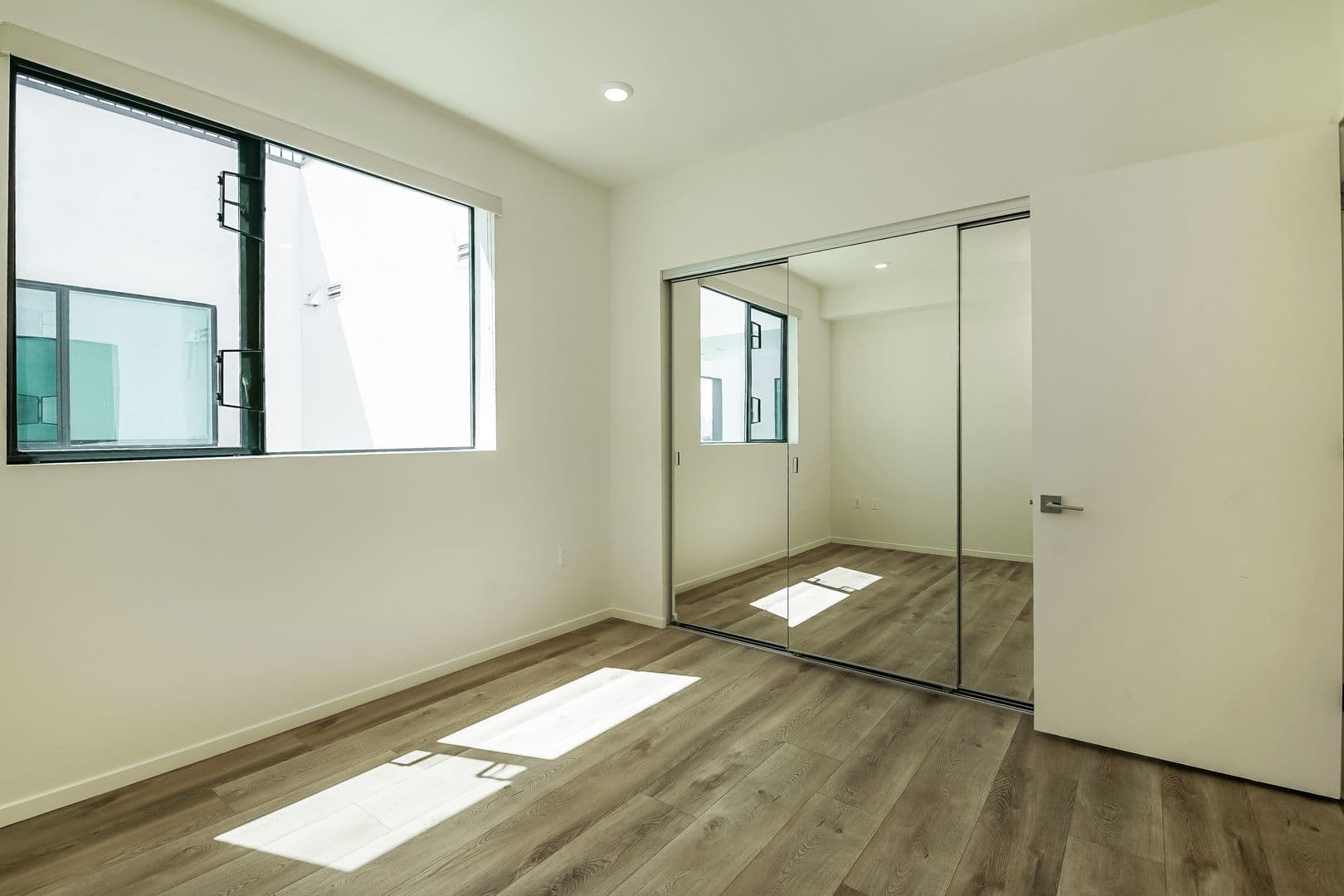 Los Angeles Apartment: 521 N. Gramercy Pl.