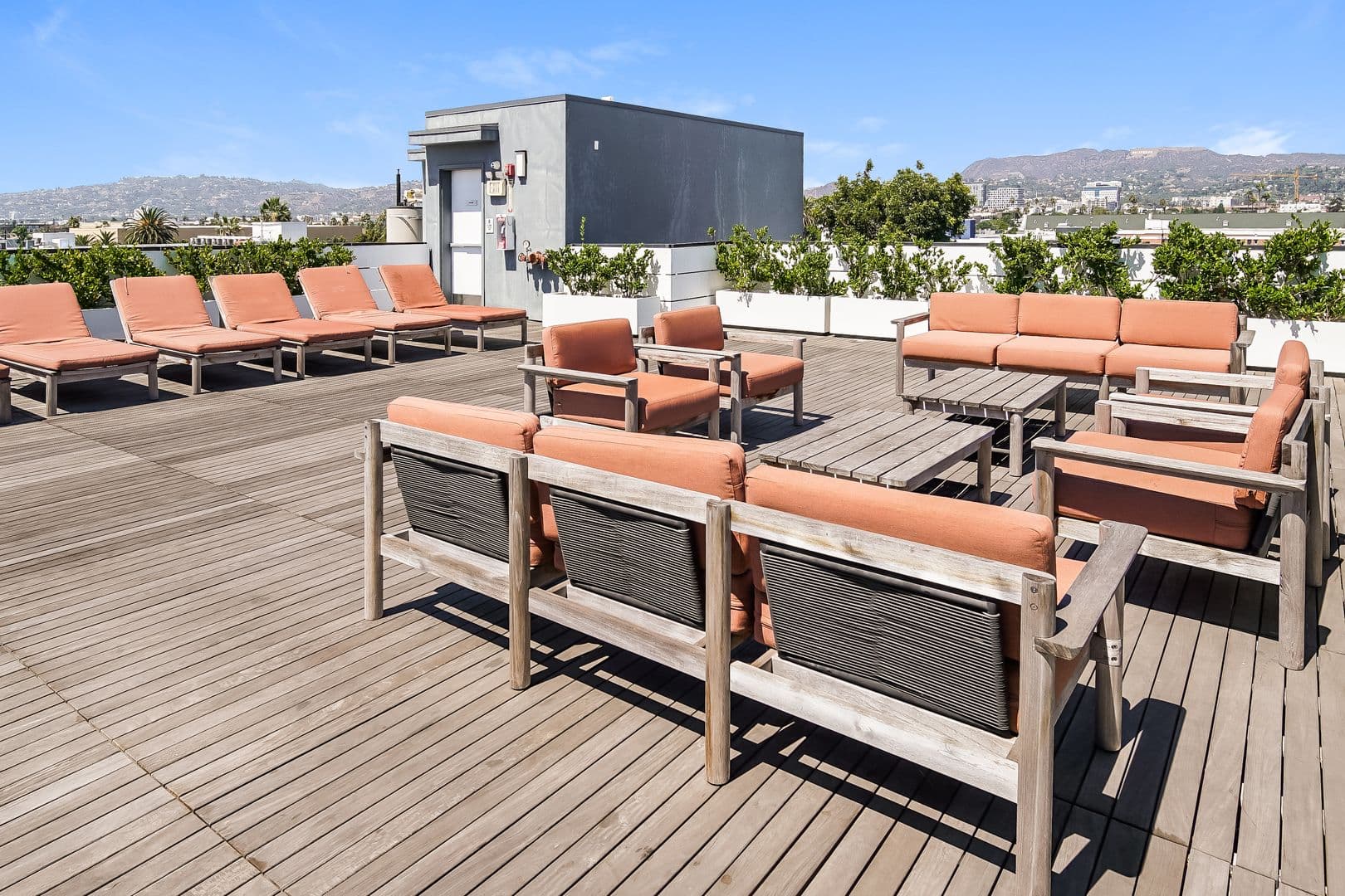 Los Angeles Apartment: 521 N. Gramercy Pl.