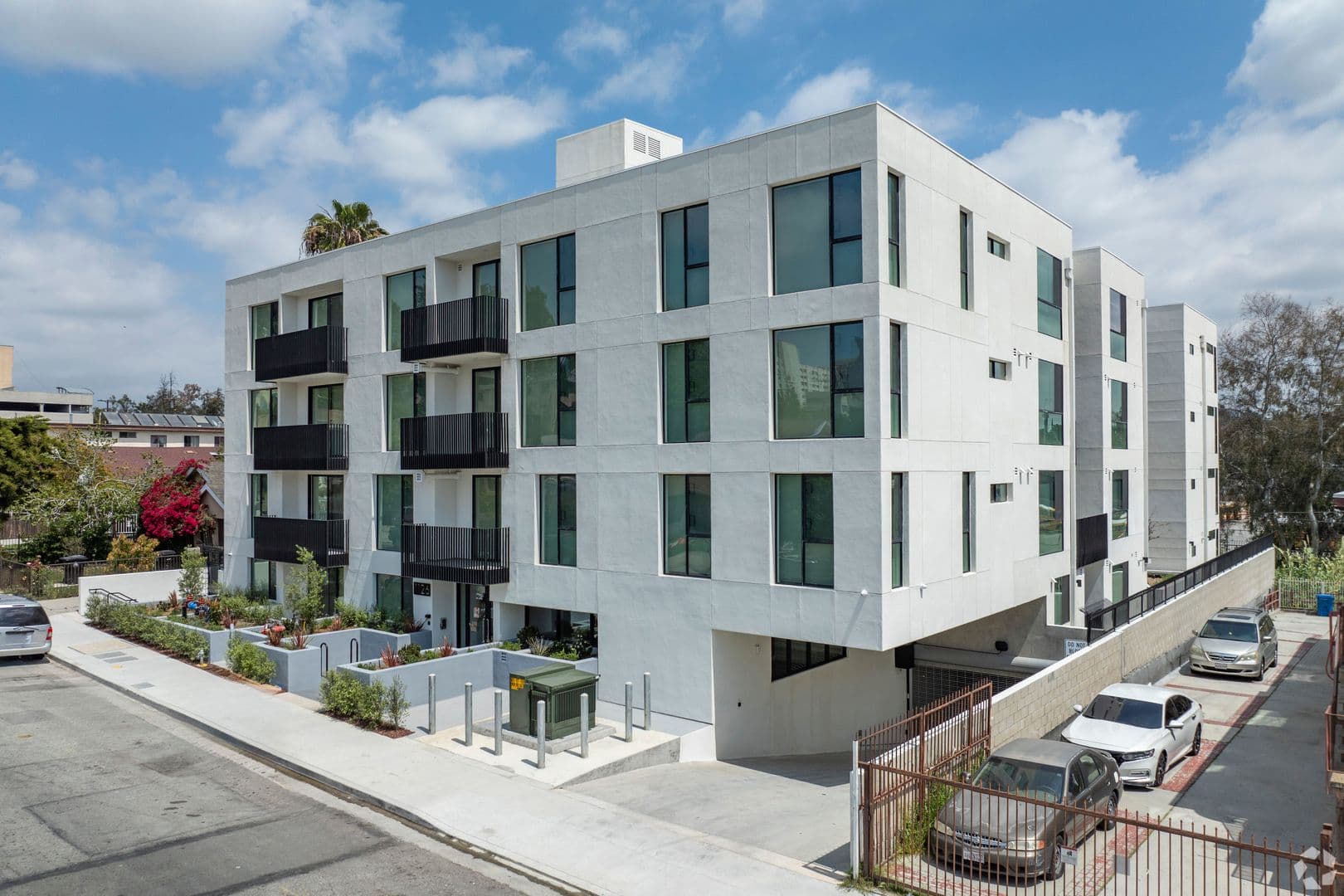 Los Angeles Apartment: 1126 Cornwell St.