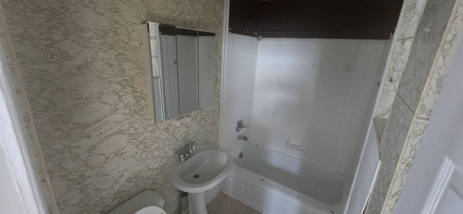 Albany Apartment: 203 Partridge Street