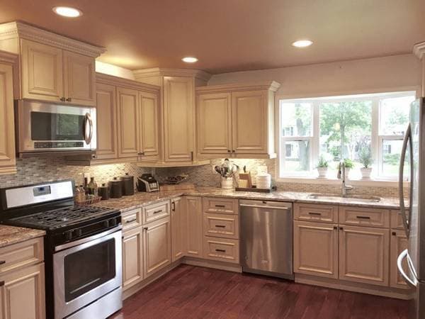 Loudonville House: 7 fenway court