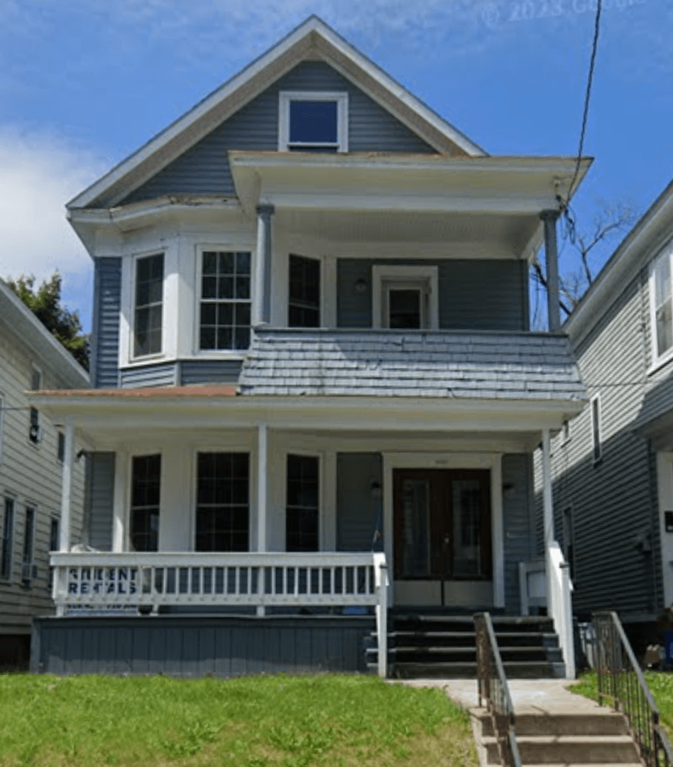 Albany Apartment: 660 Myrtle Ave