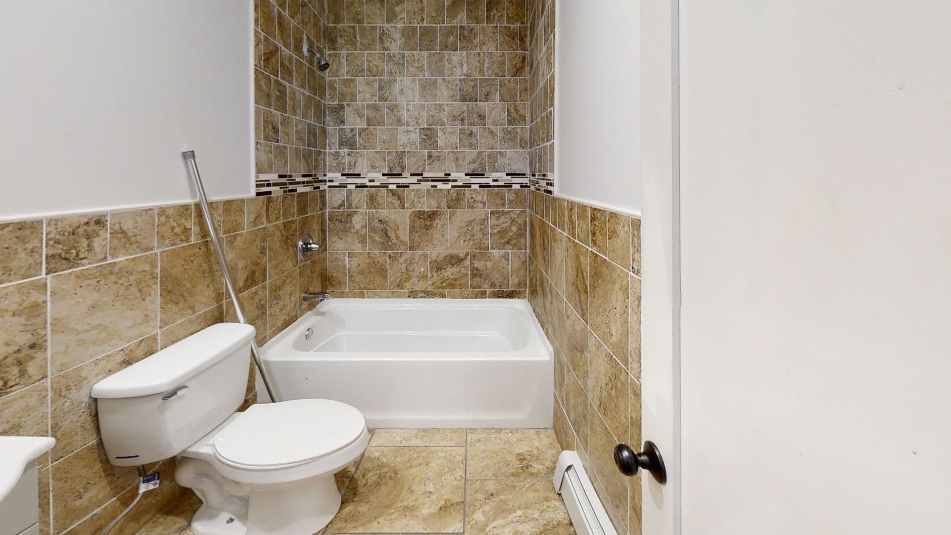 Albany Apartment: 171 Quail Street
