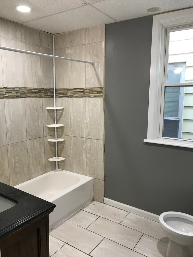 Albany Apartment: 58 Elberon Place