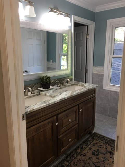 Loudonville House: 7 fenway court