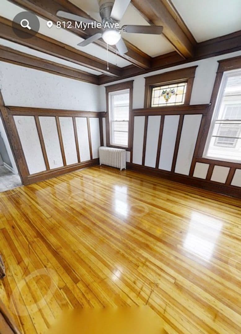 Albany Apartment: 812 Myrtle Ave