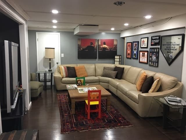Loudonville House: 7 fenway court