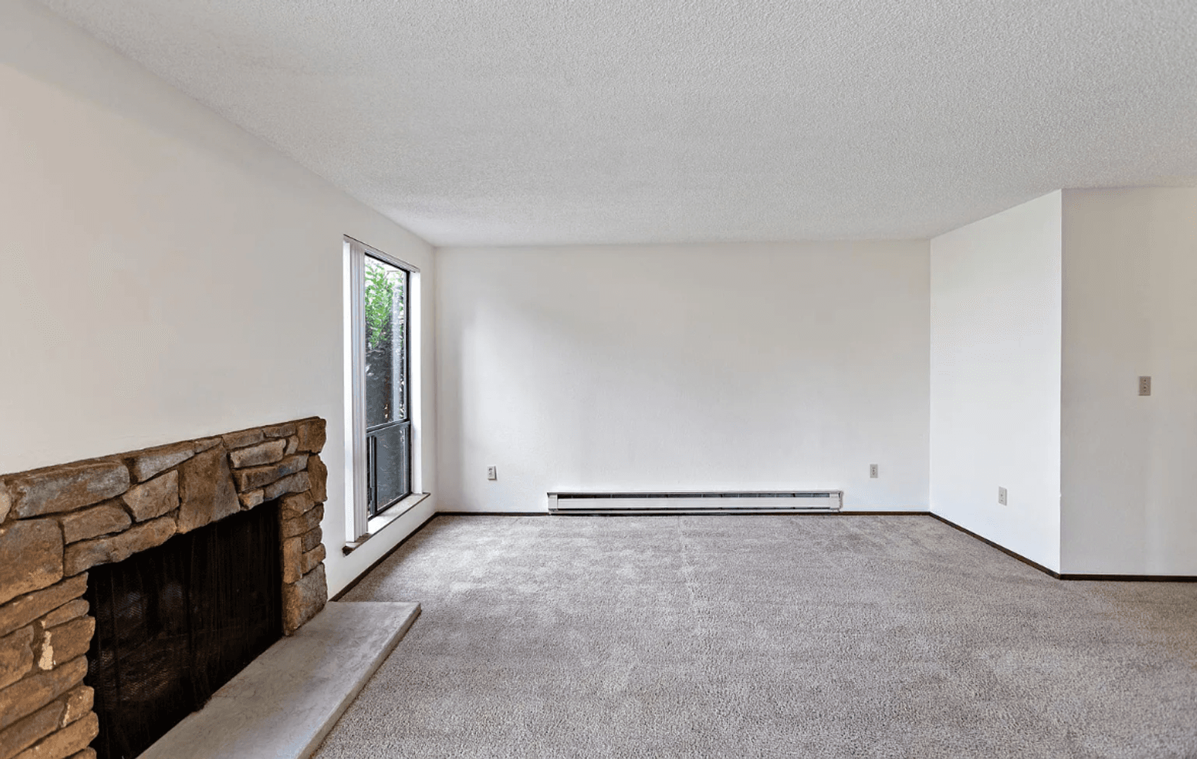 Enumclaw Apartment: 146 Leo Place Unit C