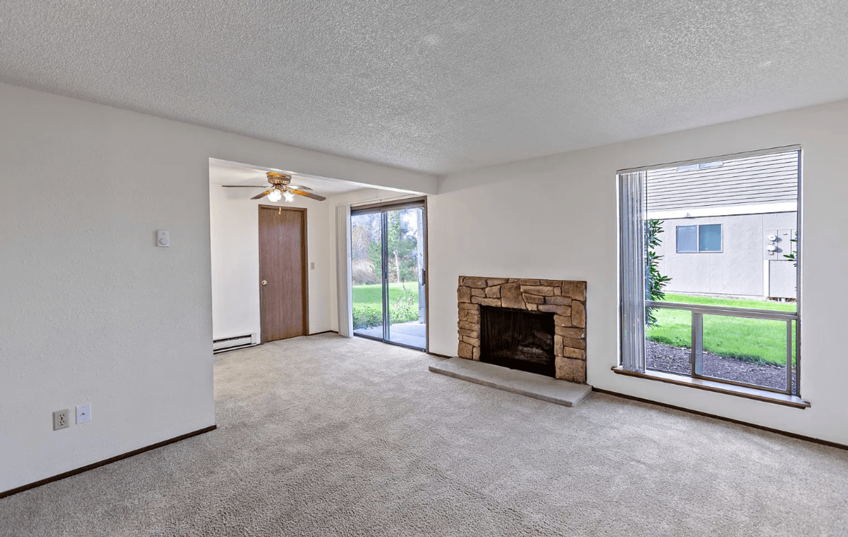 Enumclaw Apartment: 146 Leo Place Unit C