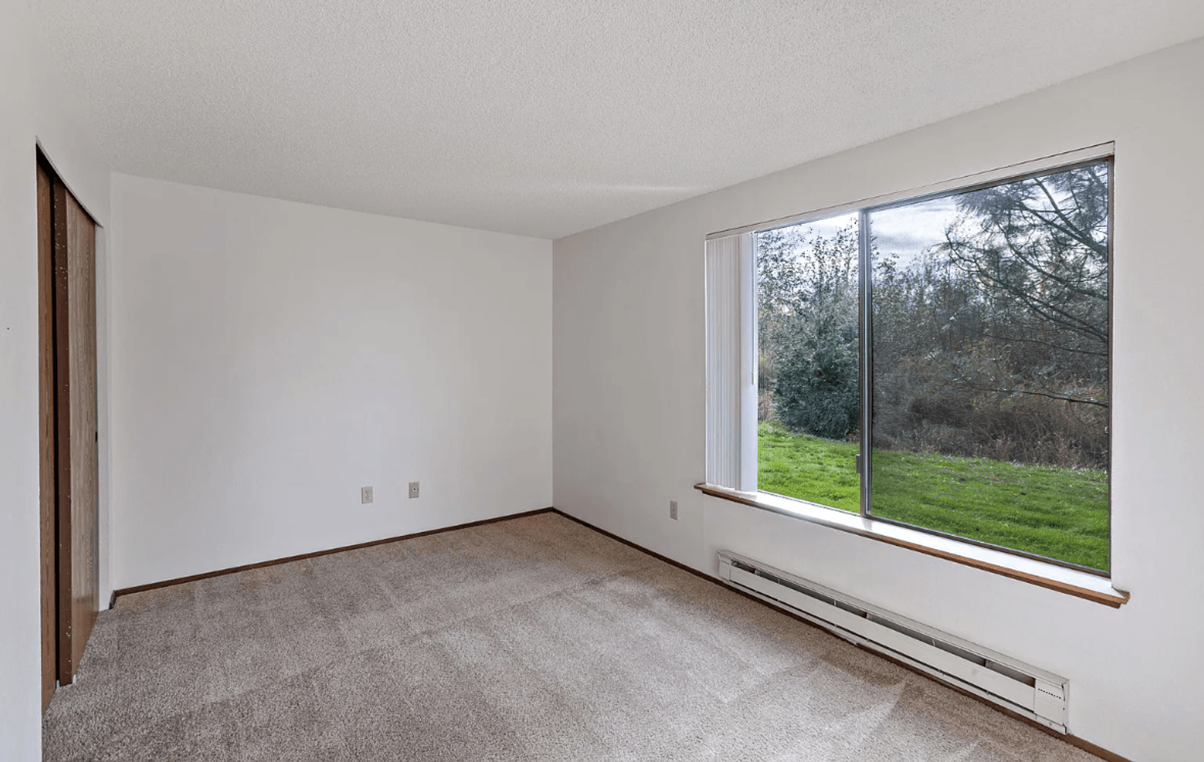 Enumclaw Apartment: 146 Leo Place Unit C