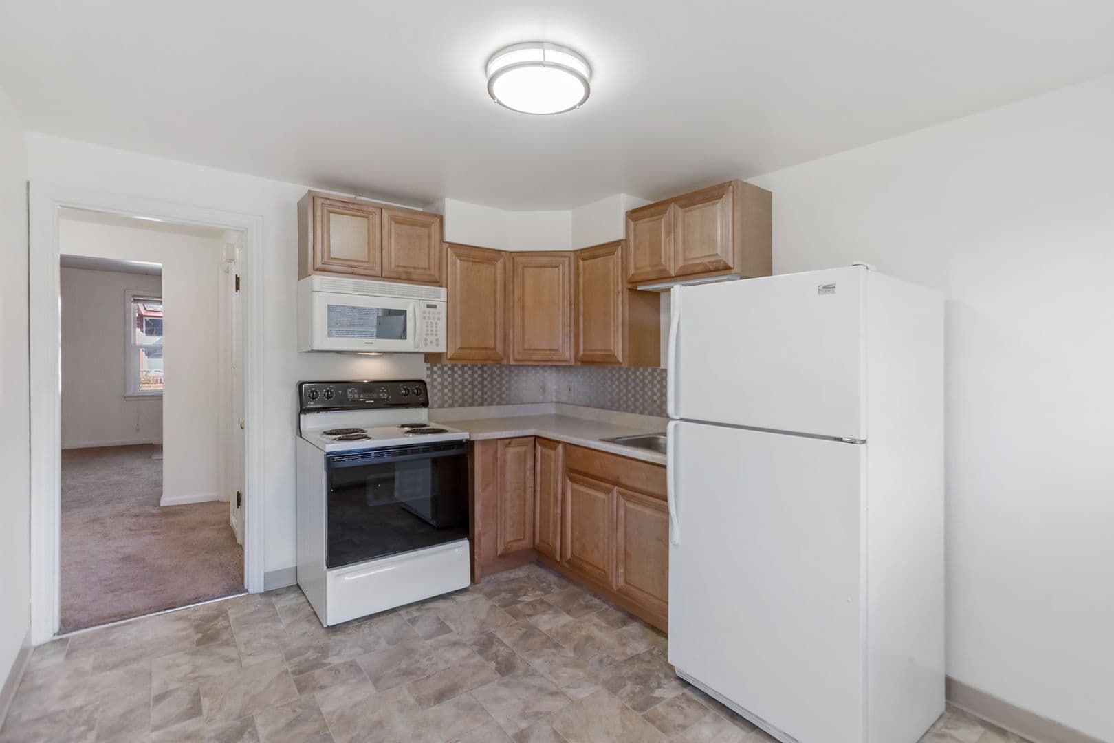 Enumclaw Apartment: 1910 James St