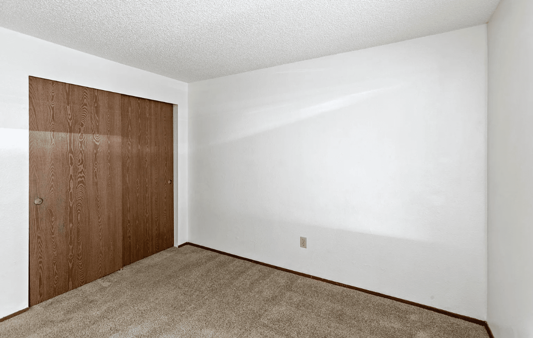 Enumclaw Apartment: 146 Leo Place Unit C