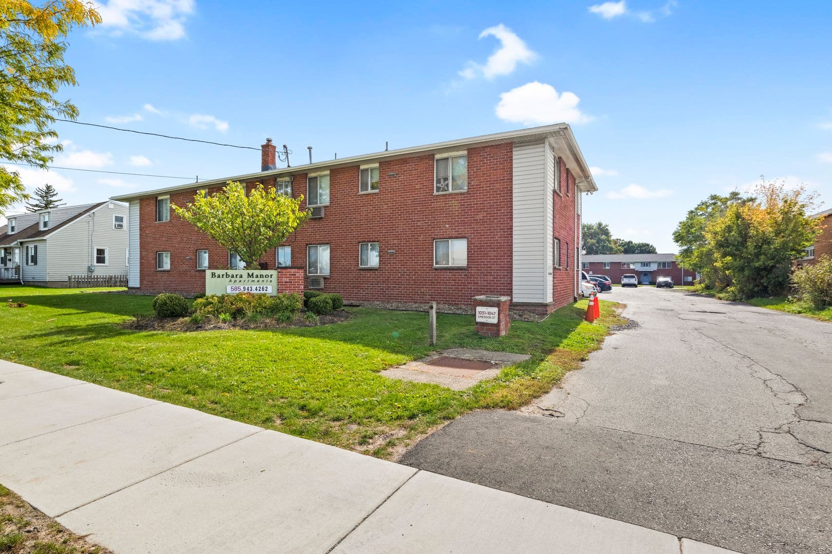 Rochester Apartment: 1031 Emerson St