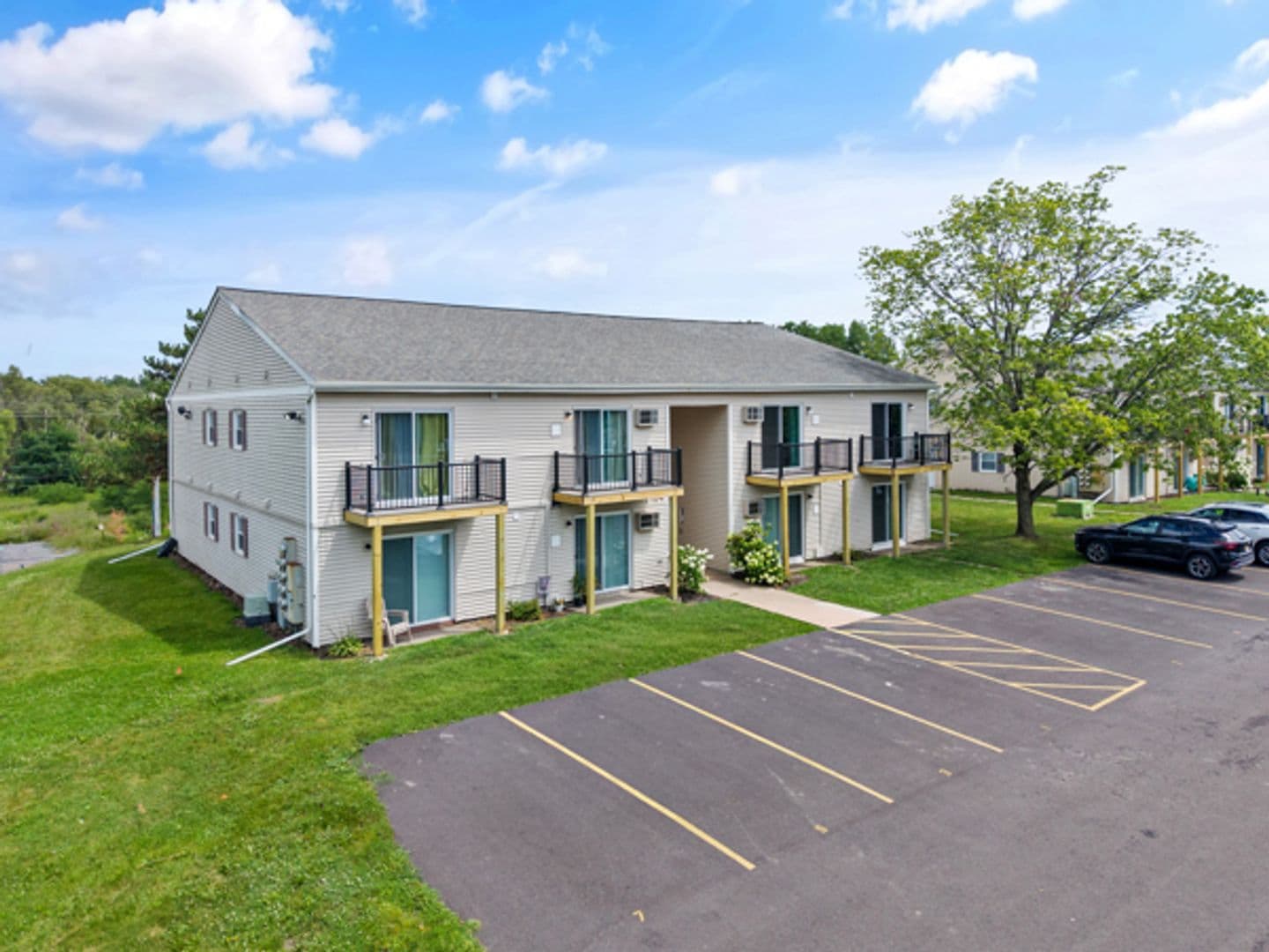 Syracuse Apartment: 458 Horan Rd
