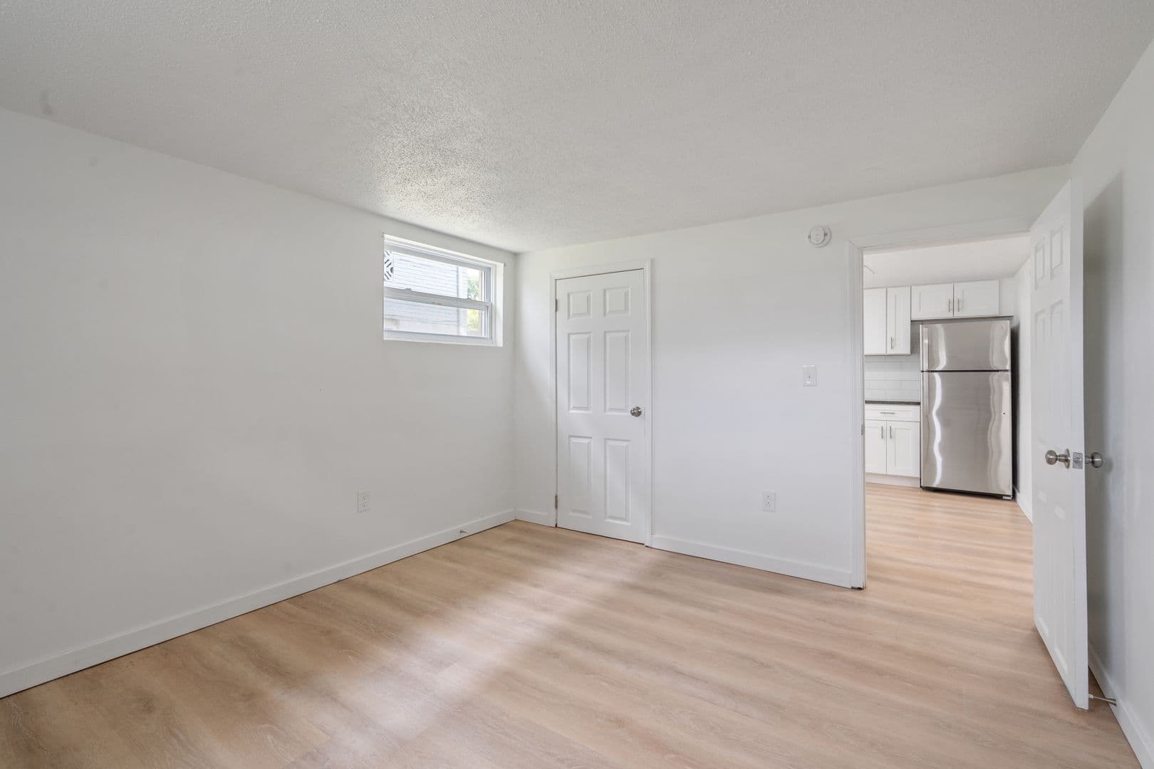 Syracuse Apartment: 5000 Oak Crest Courtyard