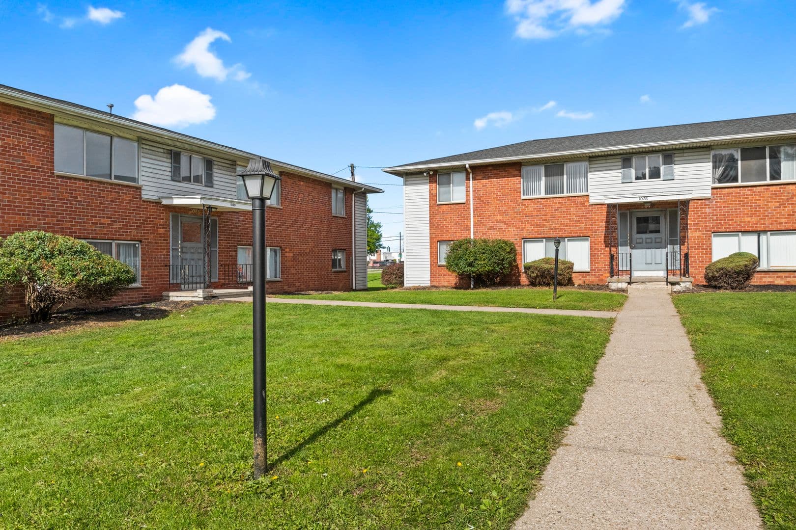 Rochester Apartment: 1031 Emerson St