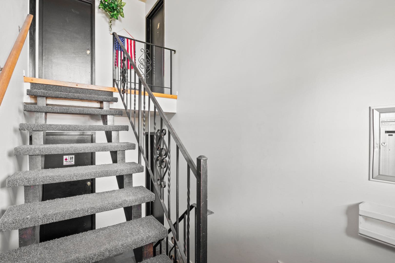 Rochester Apartment: 1031 Emerson St