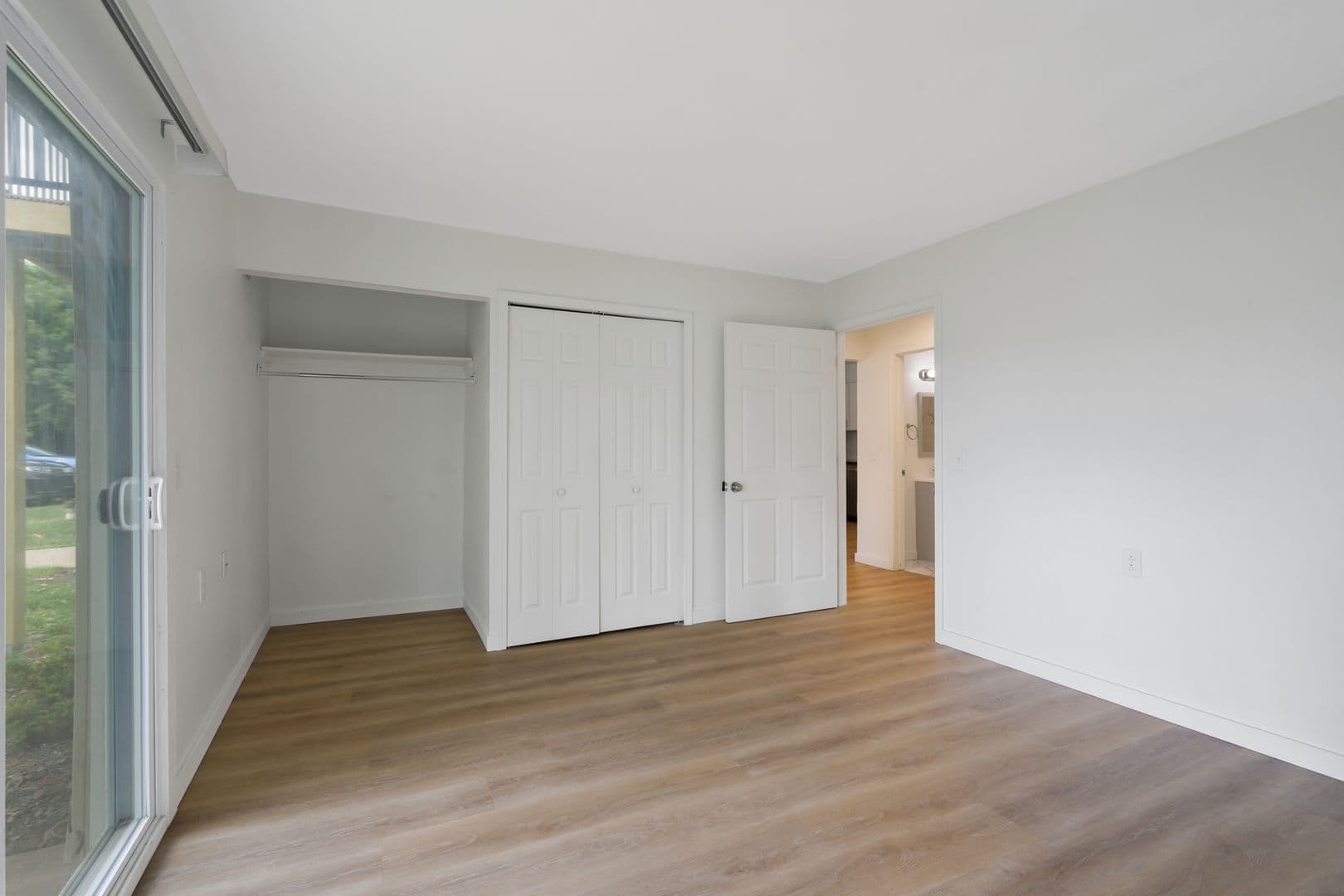 Syracuse Apartment: 458 Horan Rd