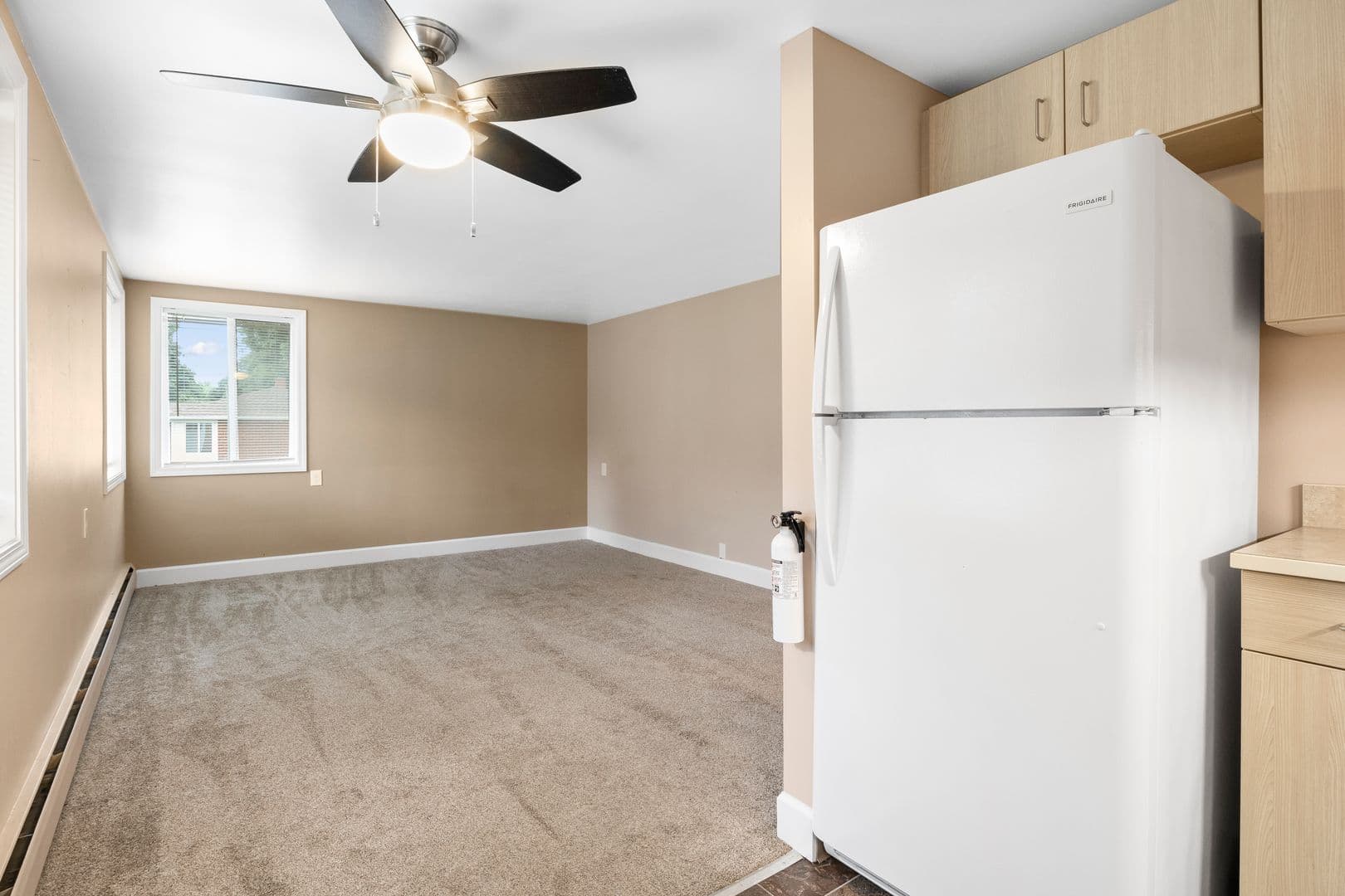 Rochester Apartment: 188 Stonewood ave