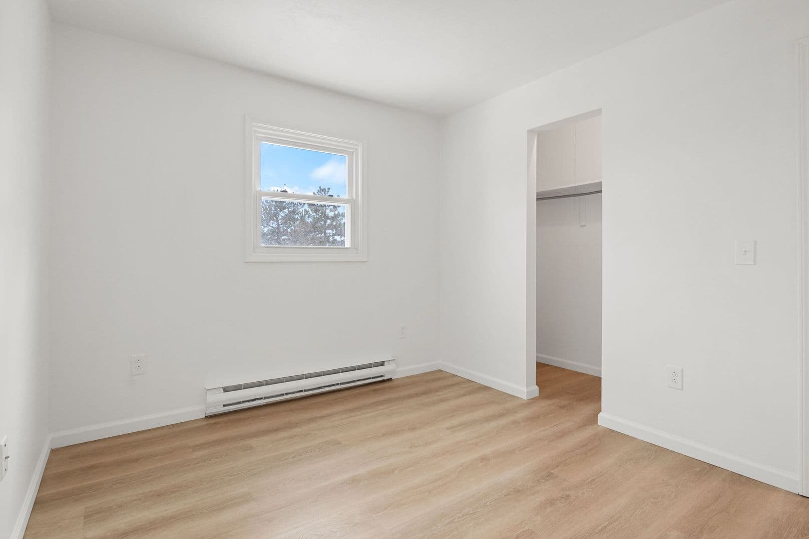 Syracuse Apartment: 458 Horan Rd