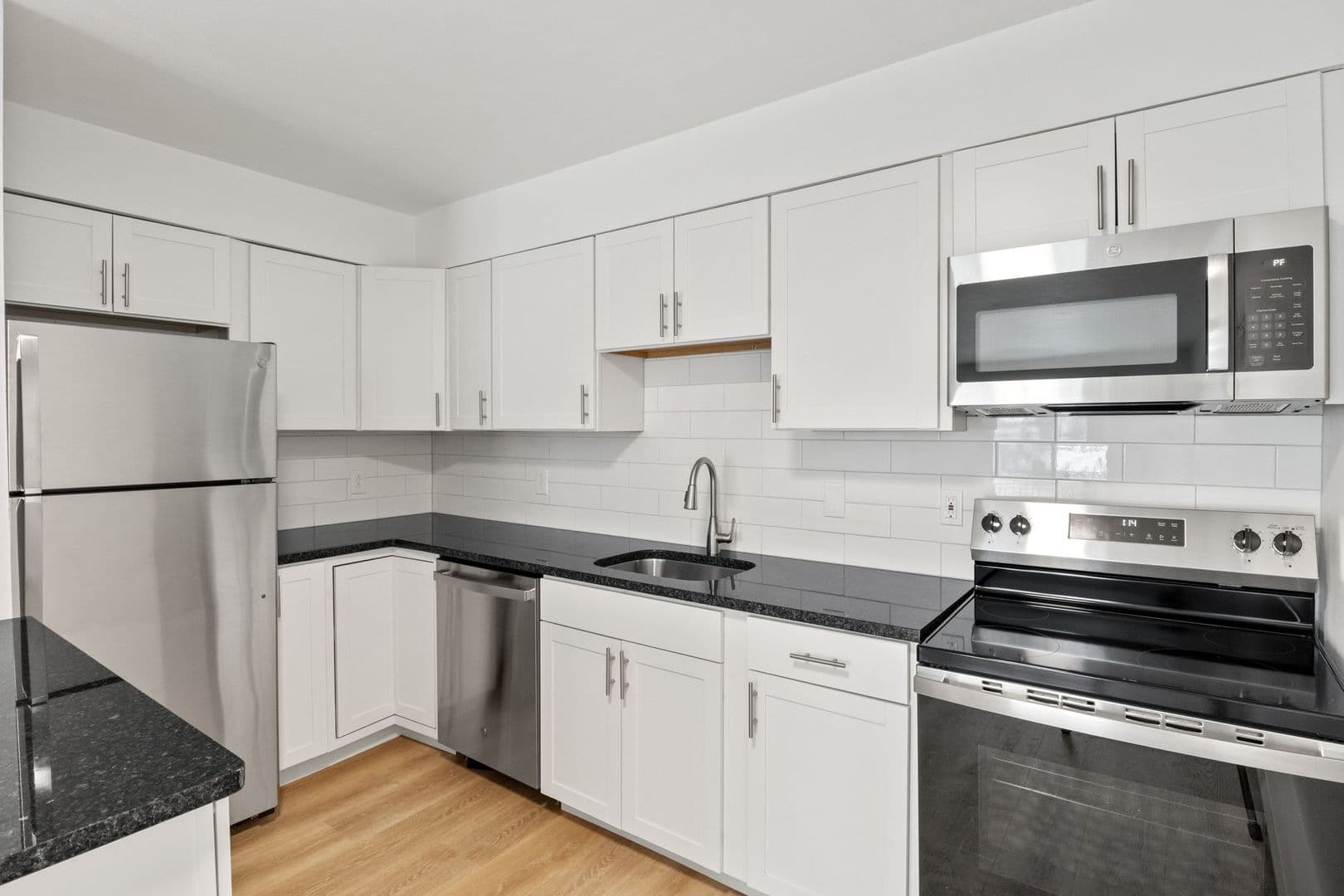 Syracuse Apartment: 458 Horan Rd