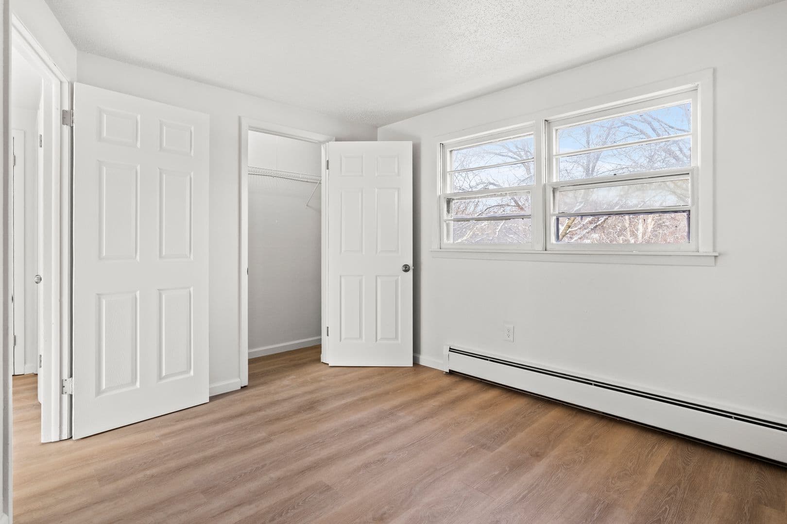 Syracuse Apartment: 5000 Oak Crest Courtyard