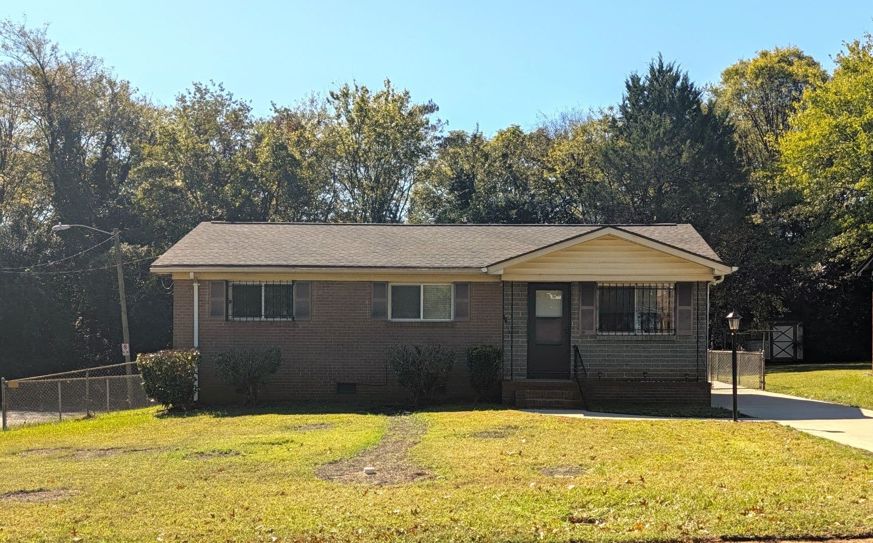Charlotte House: 201 Echodale Dr