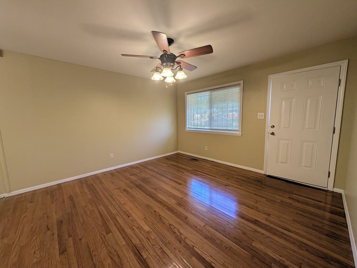 Charlotte House: 201 Echodale Dr