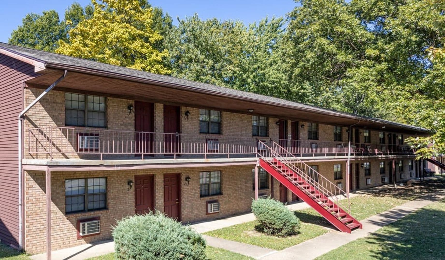 Evansville Apartment: 1290 Hatfield Dr