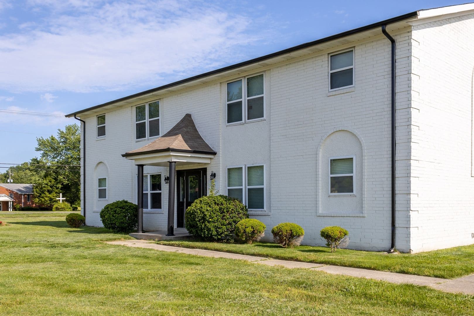 Louisville Apartment: 6200 Paradise Ln