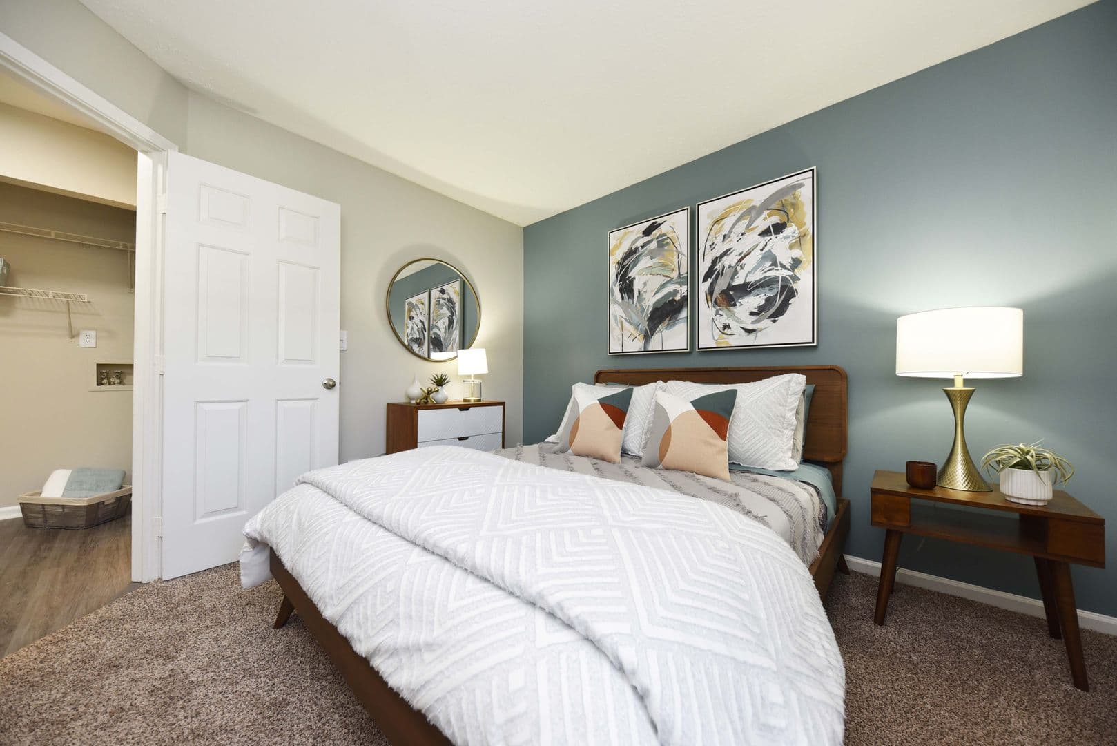 Indianapolis Apartment: 7938 Island Club Drive