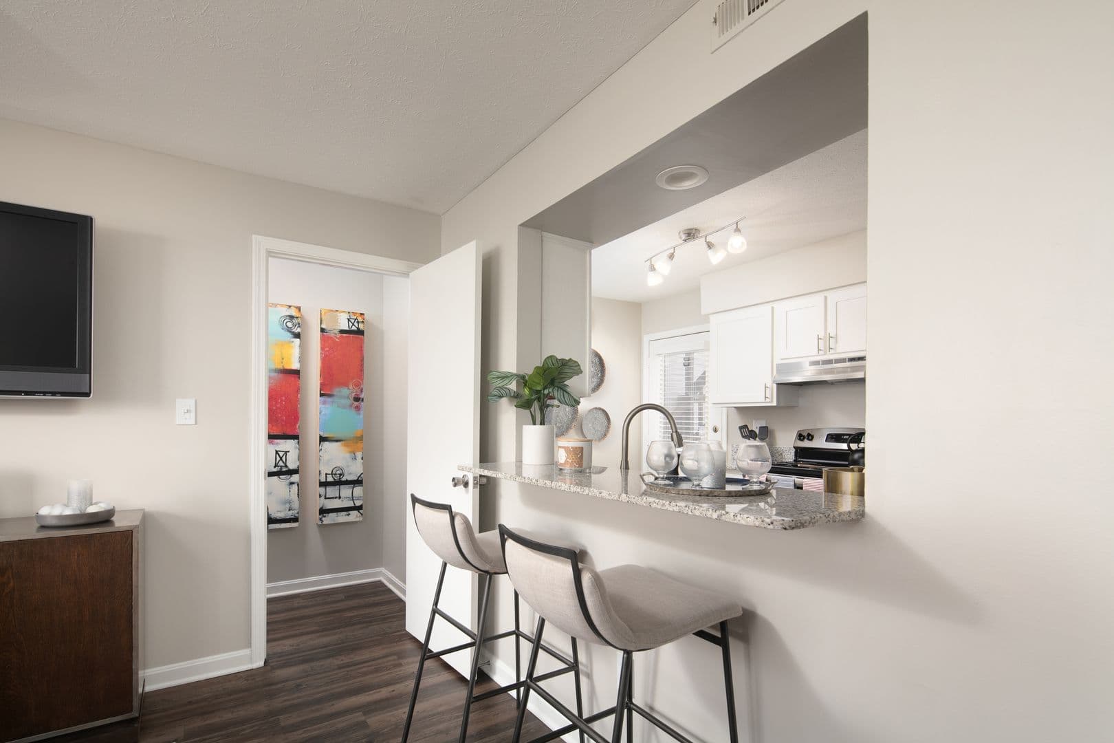 Louisville Apartment: 800 E Madison Street