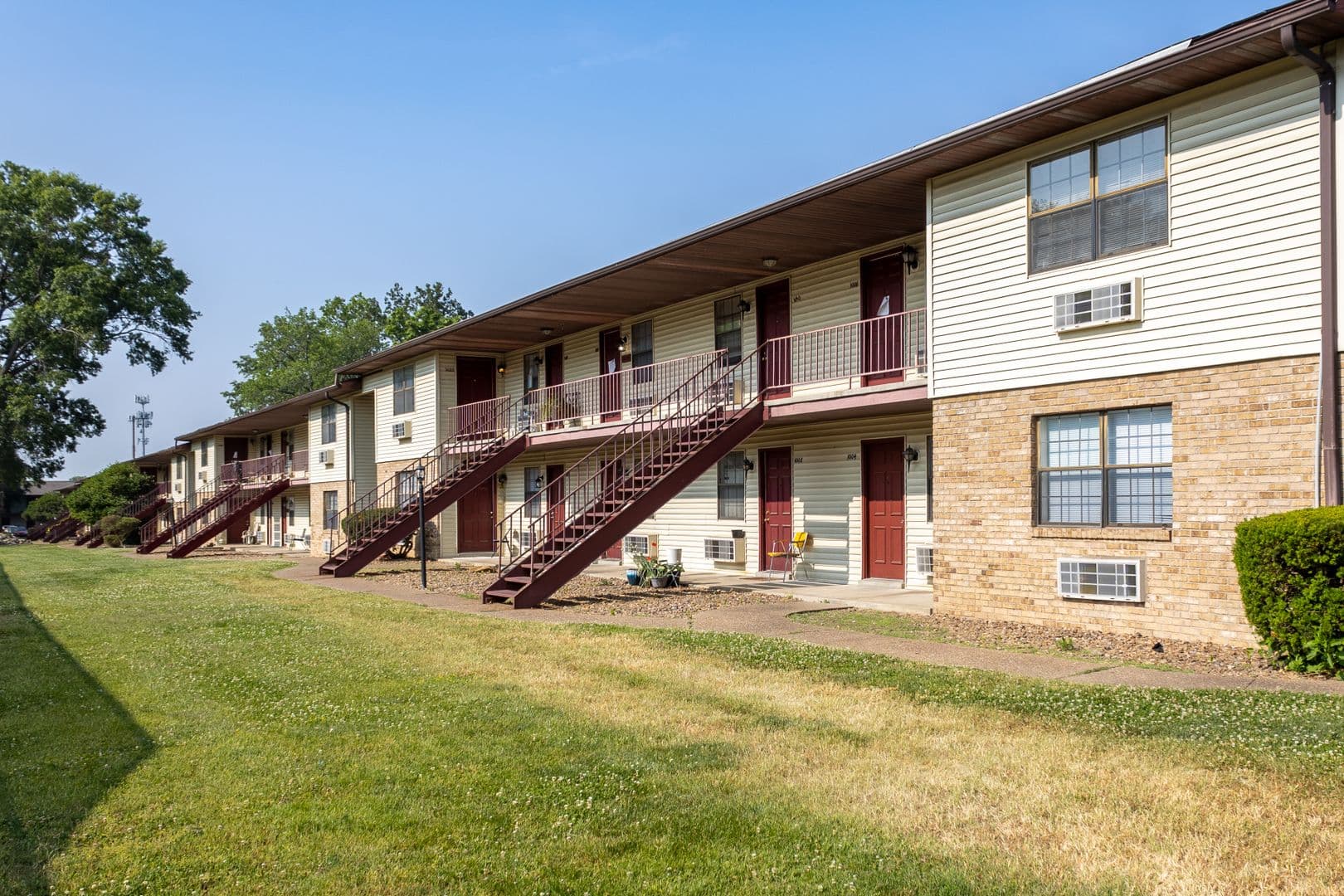 Evansville Apartment: 1290 Hatfield Dr