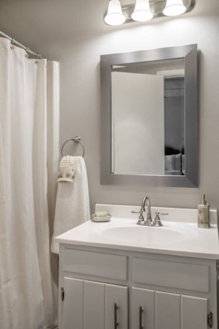 Evansville Apartment: 1290 Hatfield Dr