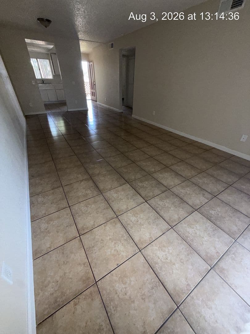 Placentia Apartment: 400 Baker Street