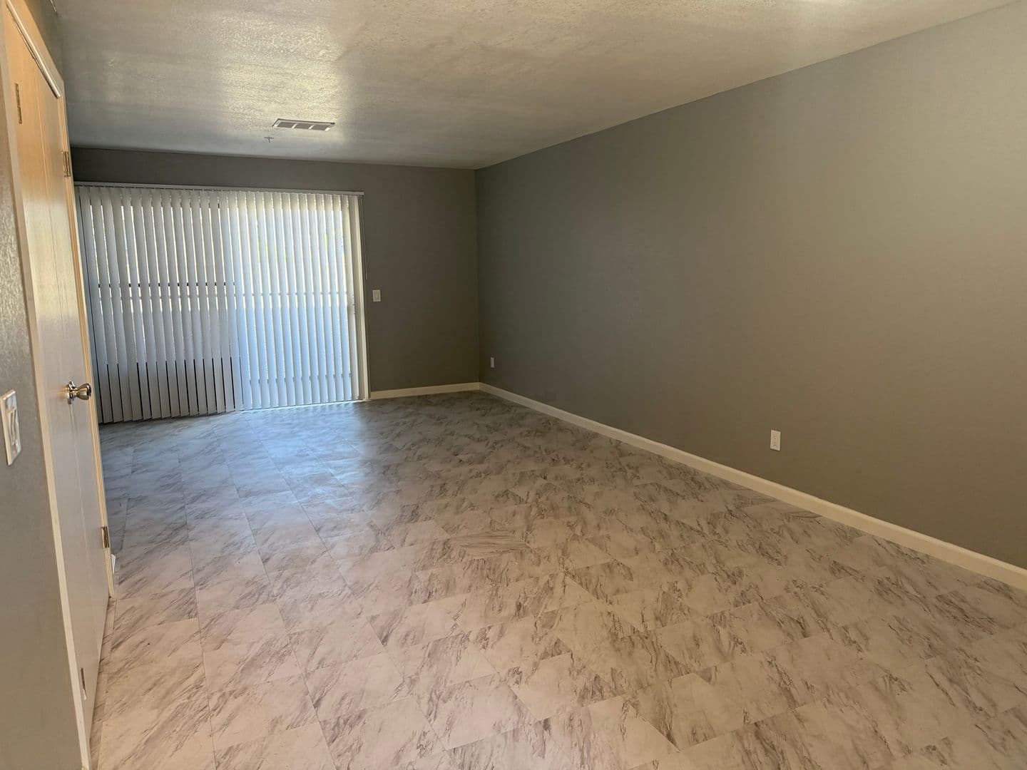 Santa Ana Apartment: 919 and 1001 South Lyon Street