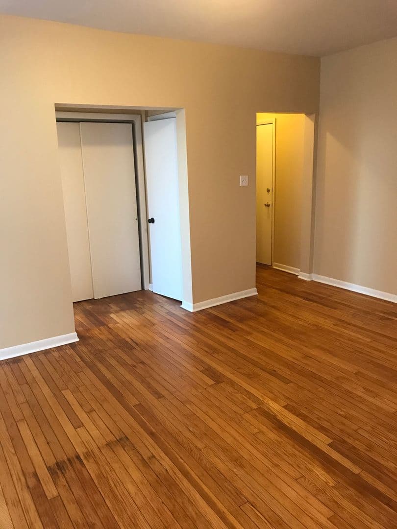Chicago Apartment: 7722-28 N. Marshfield
