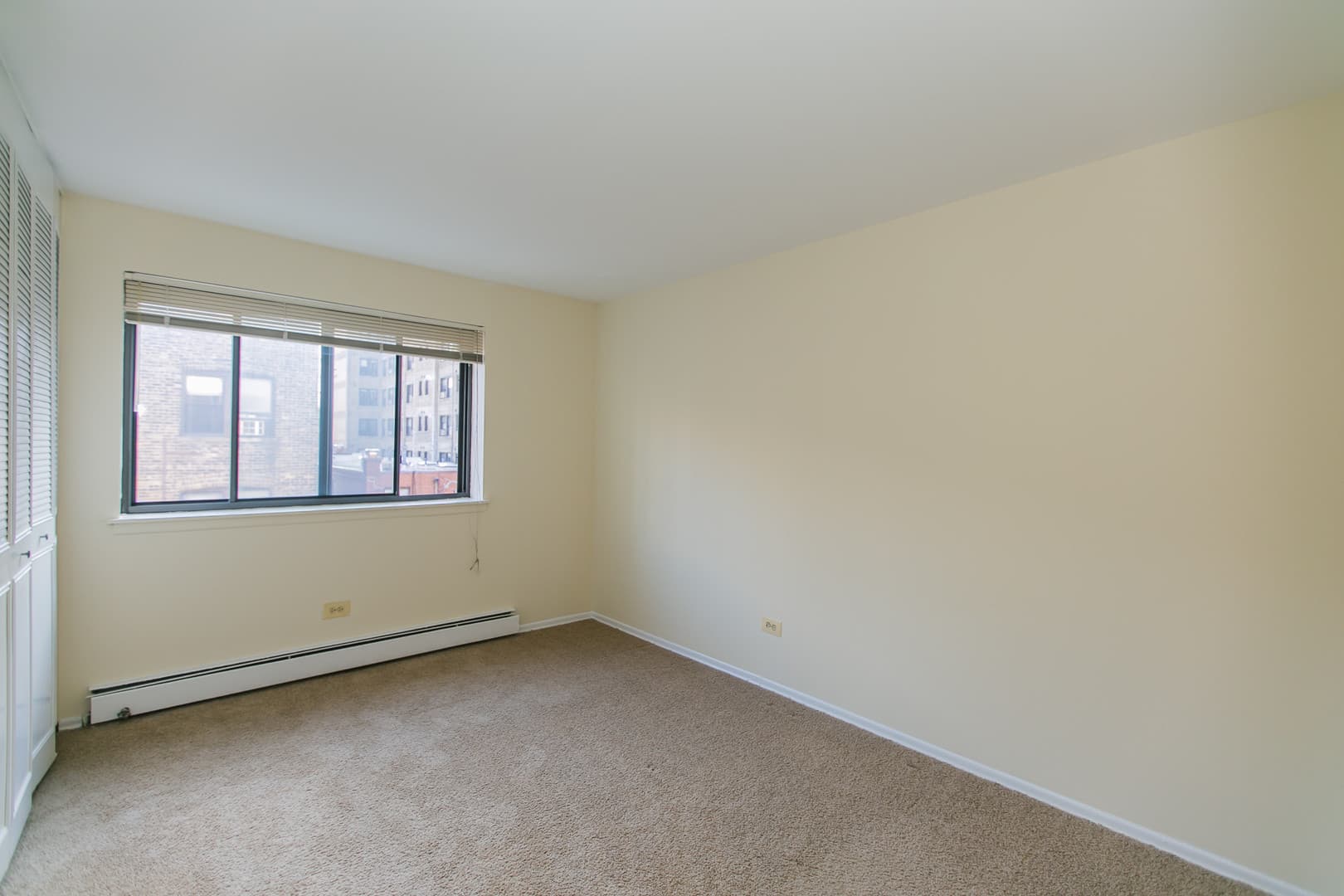 Chicago Apartment: 525 W. Deming Place