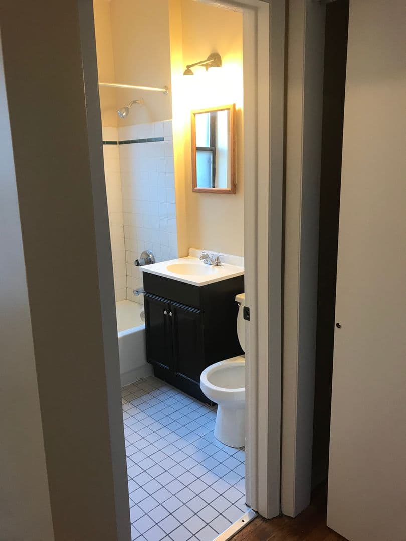 Chicago Apartment: 7722-28 N. Marshfield