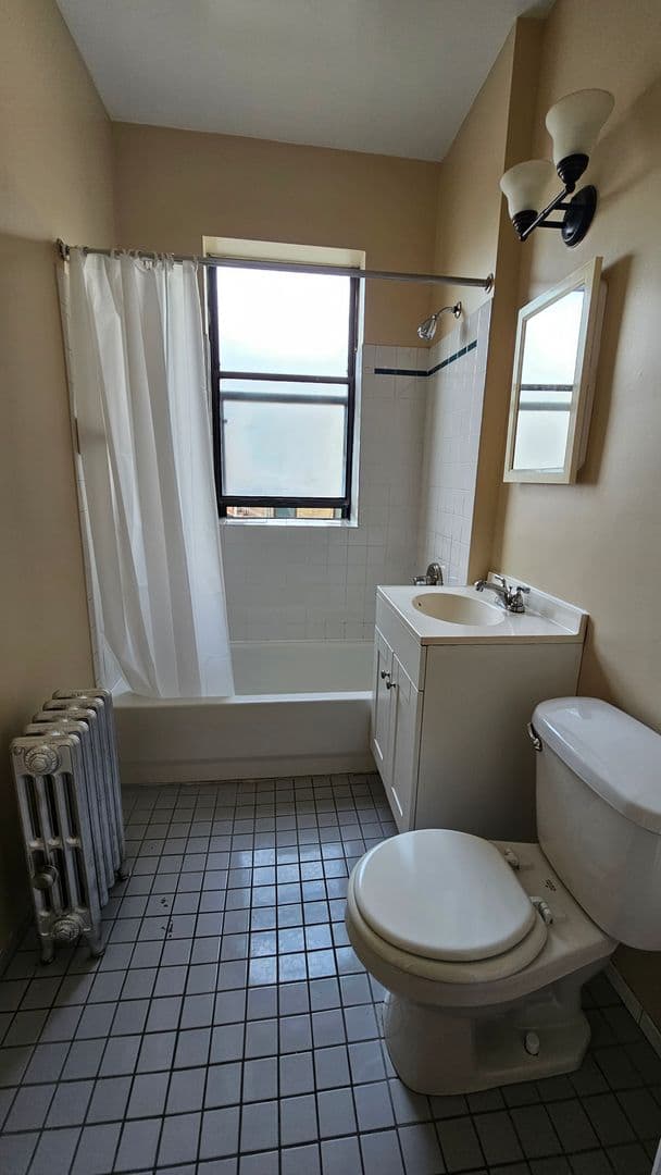 Chicago Apartment: 7722-28 N. Marshfield